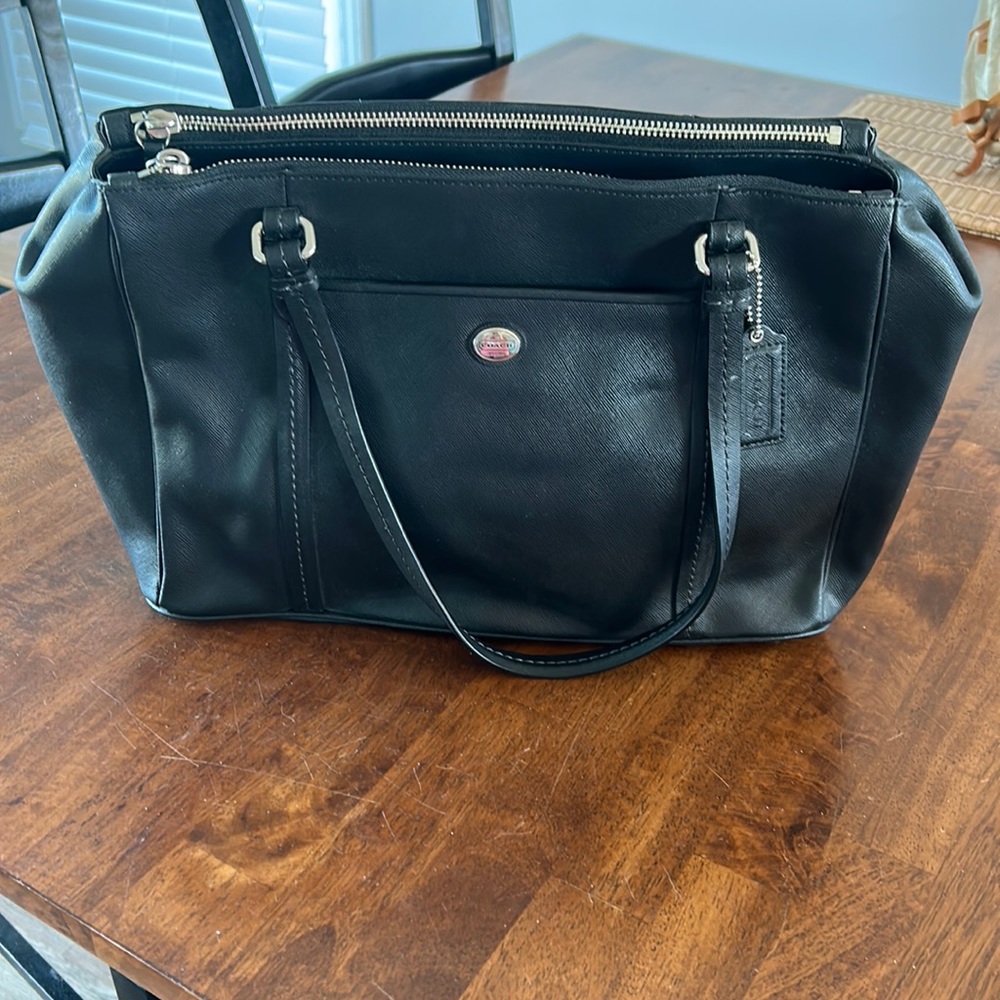 Coach Peyton Black Leather Purse F25669